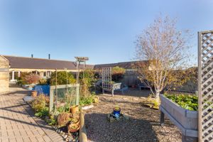 Photo 27- click for photo gallery